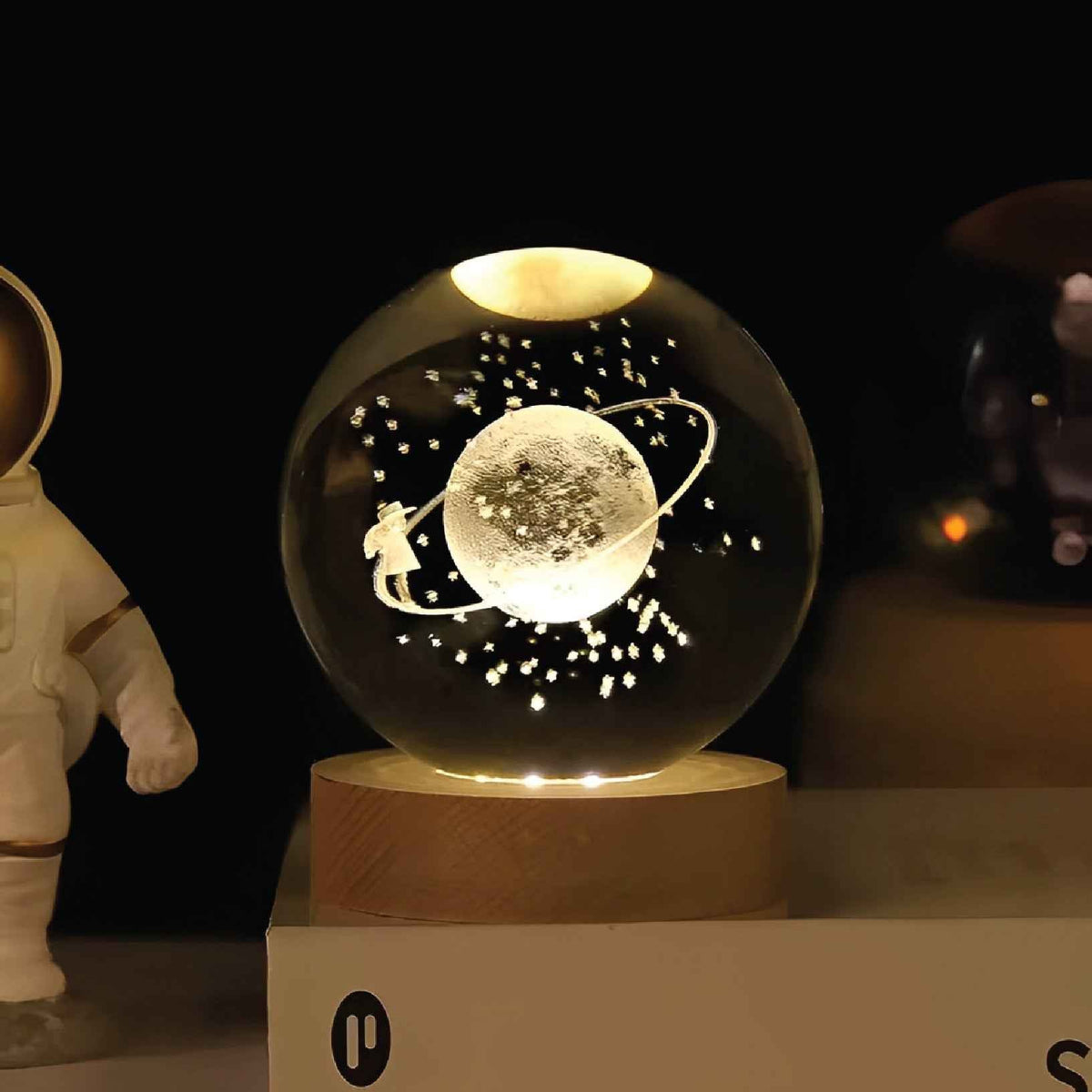 Saturn-Themed Globe LED Light with Wooden Base